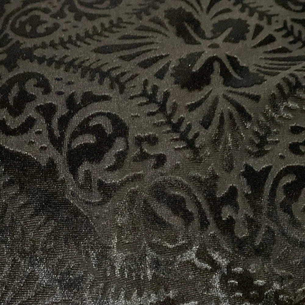 Ivy Jane Black Graphic Embellished Blouse - Picture 7 of 8